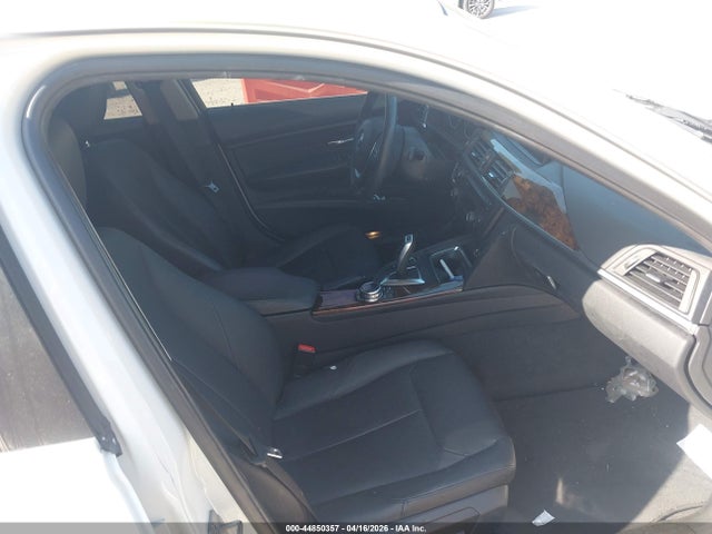 Продаж на аукціоні авто 2015 Bmw 328i Xdrive, vin: WBA3B5G58FNS12823, номер лоту: 44850357