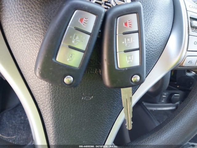 Продажа на аукционе авто 2016 Nissan Rogue S, vin: KNMAT2MV2GP616474, номер лота: 44850366
