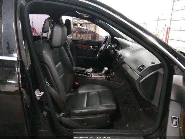 44850425 :رقم المزاد ، WDDGF8BB1BR149712 vin ، 2011 Mercedes-benz C 300 مزاد بيع