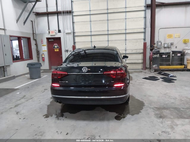 Продаж на аукціоні авто 2018 Volkswagen Passat 2.0t Sel Premium, vin: 1VWCA7A37JC010615, номер лоту: 44850448