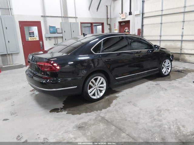 Продаж на аукціоні авто 2018 Volkswagen Passat 2.0t Sel Premium, vin: 1VWCA7A37JC010615, номер лоту: 44850448