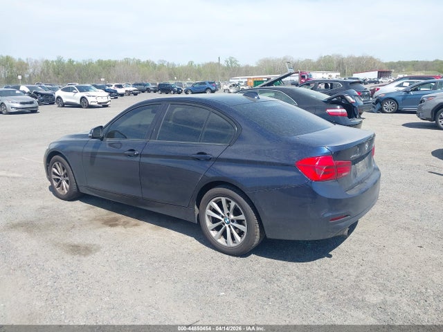 Aukcja sprzedaży 2016 Bmw 320i Xdrive, vin: WBA8A3C55GK690221, numer aukcji: 44850454