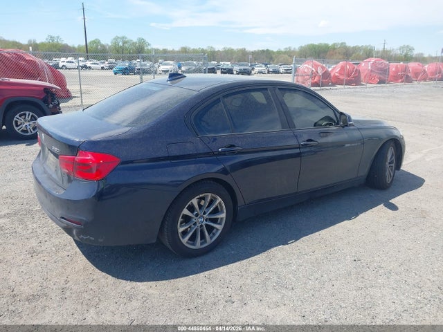 Aukcja sprzedaży 2016 Bmw 320i Xdrive, vin: WBA8A3C55GK690221, numer aukcji: 44850454