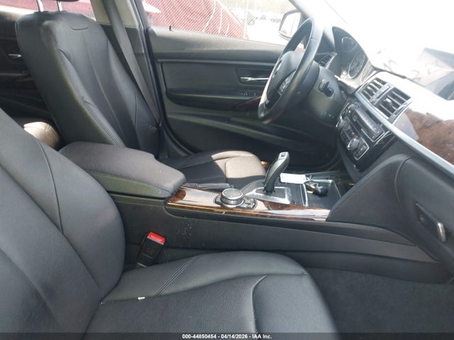 Aukcja sprzedaży 2016 Bmw 320i Xdrive, vin: WBA8A3C55GK690221, numer aukcji: 44850454