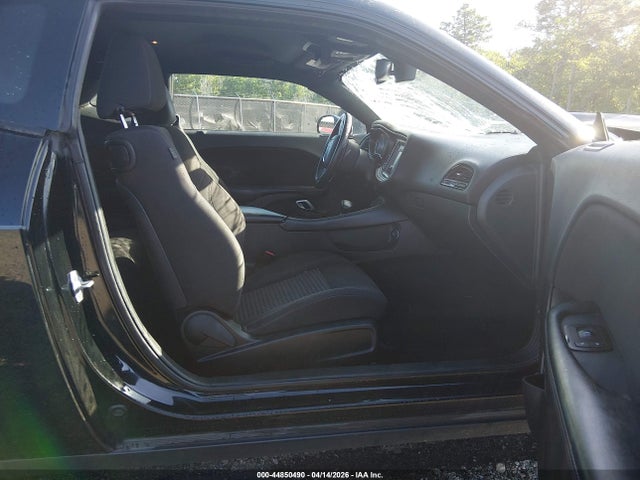 Продажа на аукционе авто 2015 Dodge Challenger Sxt, vin: 2C3CDZAG4FH856248, номер лота: 44850490