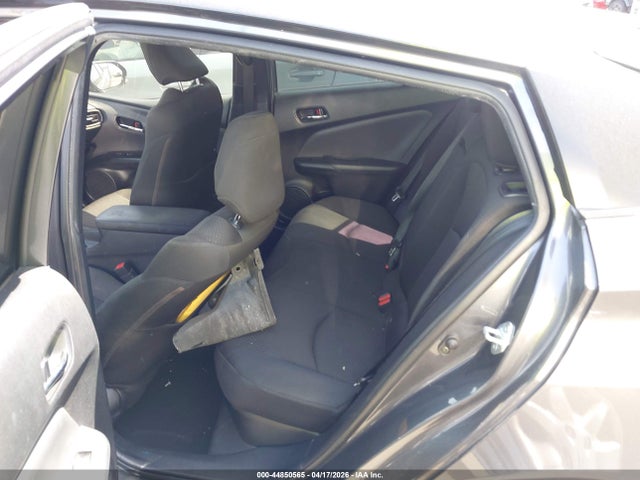 JTDKARFU3K3077032 Toyota Prius Le
