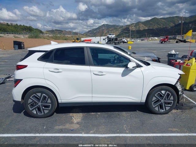 2022 Hyundai Kona Electric Sel მანქანა იყიდება აუქციონზე, vin: KM8K33AG8NU156084, აუქციონის ნომერი: 44850575