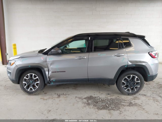 44850594 :رقم المزاد ، 3C4NJDDB8LT151598 vin ، 2020 Jeep Compass Trailhawk 4x4 مزاد بيع