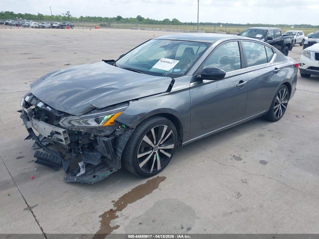 1N4BL4CV2NN389870 Nissan Altima Sr Fwd