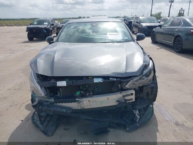 1N4BL4CV2NN389870 Nissan Altima Sr Fwd