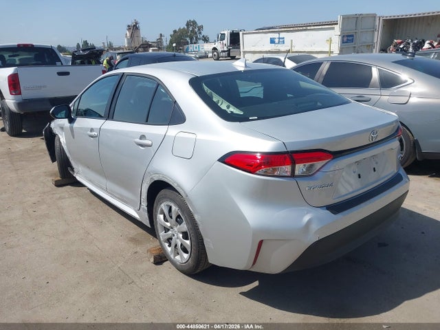 Toyota COROLLA LE 2025 5YFB4MDE4SP305147 Image 3