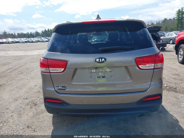 5XYPGDA50GG177423 KIA Sorento 3.3l Lx