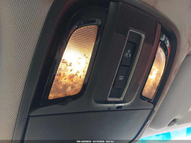 5XYPGDA50GG177423 KIA Sorento 3.3l Lx