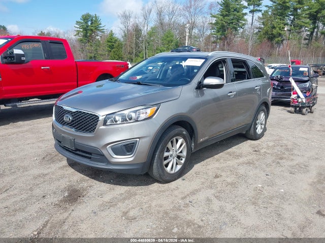5XYPGDA50GG177423 KIA Sorento 3.3l Lx