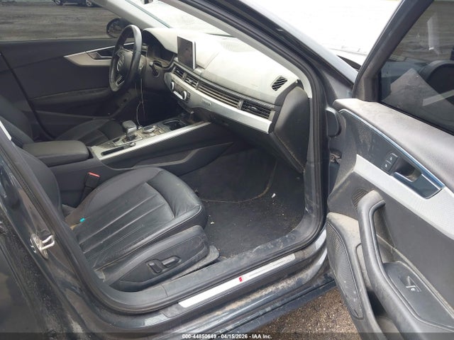 44850649 :رقم المزاد ، WAUENAF4XHN003426 vin ، 2017 Audi A4 2.0t Premium مزاد بيع