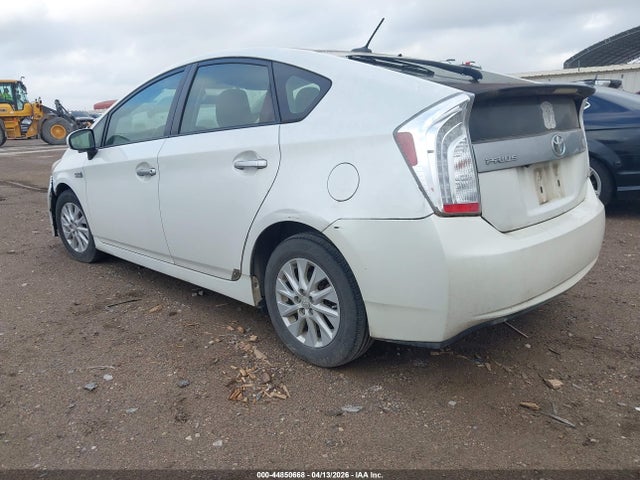 2013 TOYOTA PRIUS PLUG-IN JTDKN3DP3D3041584 Photo 2