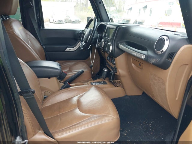 2015 Jeep Wrangler Unlimited Sahara მანქანა იყიდება აუქციონზე, vin: 1C4BJWEG1FL551656, აუქციონის ნომერი: 44850681