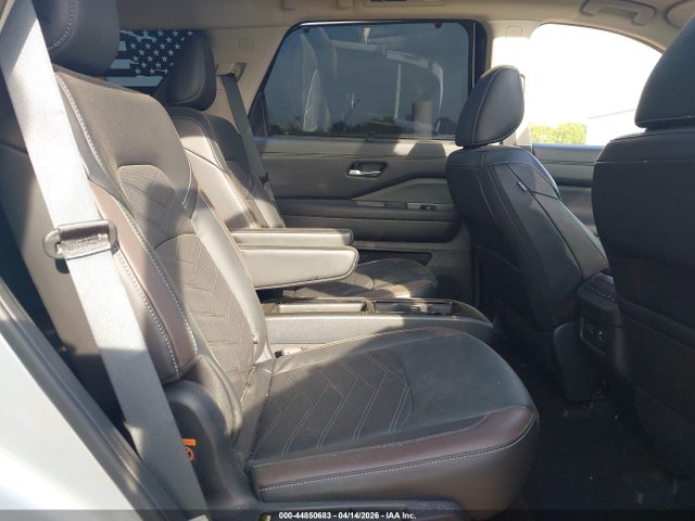 Продажа на аукционе авто 2024 Nissan Pathfinder Platinum Fwd, vin: 5N1DR3DH2RC286983, номер лота: 44850683