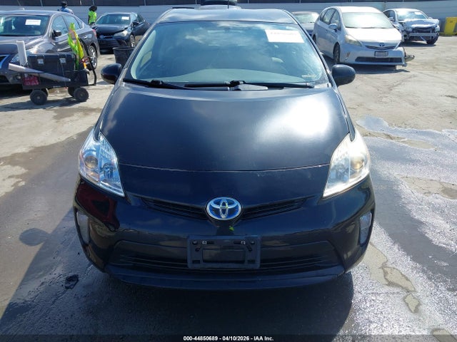 JTDKN3DU4F1961843 Toyota Prius Two