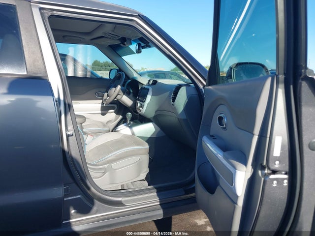 44850698 :رقم المزاد ، KNDJX3AEXH7020755 vin ، 2017 Kia Soul Ev + مزاد بيع