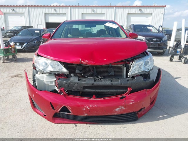 44850725 :رقم المزاد ، 4T1BF1FK0DU704621 vin ، 2013 Toyota Camry Le مزاد بيع