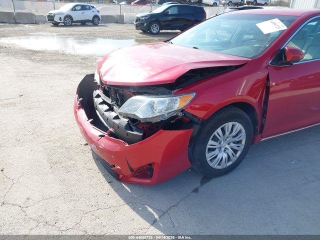44850725 :رقم المزاد ، 4T1BF1FK0DU704621 vin ، 2013 Toyota Camry Le مزاد بيع
