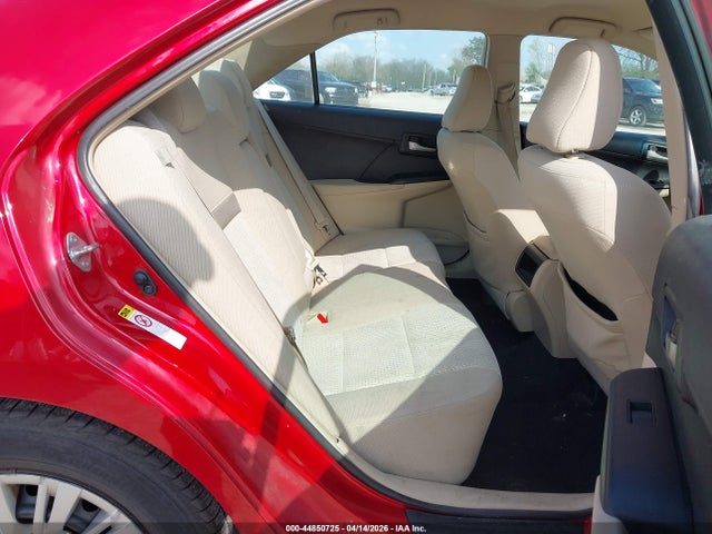 44850725 :رقم المزاد ، 4T1BF1FK0DU704621 vin ، 2013 Toyota Camry Le مزاد بيع