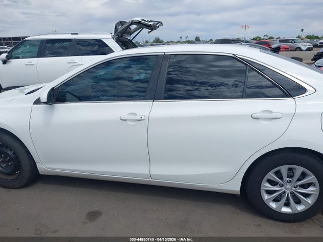 4T4BF1FK5GR559814 Toyota CAMRY LE
