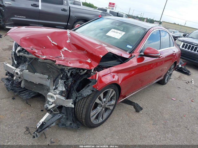 44850744 :رقم المزاد ، 55SWF8DB8KU307521 vin ، 2019 Mercedes-benz C 300 مزاد بيع