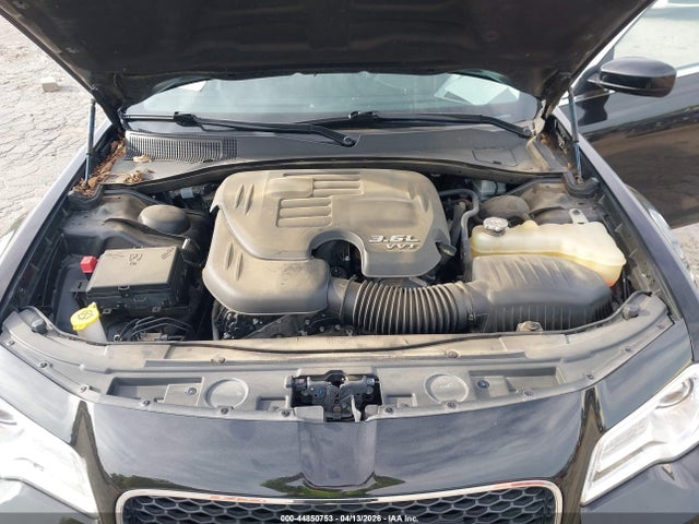 2016 Chrysler 300 Limited მანქანა იყიდება აუქციონზე, vin: 2C3CCAAG1GH311131, აუქციონის ნომერი: 44850753