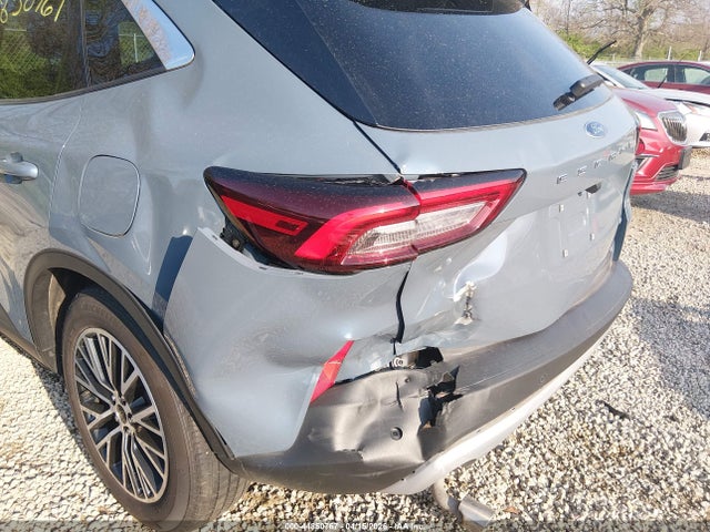 2024 Ford Escape Phev მანქანა იყიდება აუქციონზე, vin: 1FMCU0E18RUB55013, აუქციონის ნომერი: 44850767