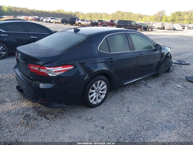 Продажа на аукционе авто 2020 Toyota Camry Le, vin: 4T1C11AK4LU890057, номер лота: 44850769