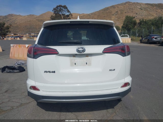 Продаж на аукціоні авто 2018 Toyota Rav4 Xle, vin: JTMWFREV5JJ192271, номер лоту: 44850775