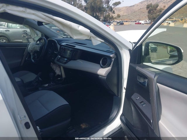 Продаж на аукціоні авто 2018 Toyota Rav4 Xle, vin: JTMWFREV5JJ192271, номер лоту: 44850775