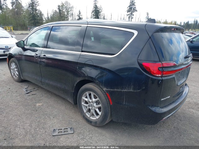 2023 CHRYSLER PACIFICA 2C4RC1BG8PR631948 Photo 2