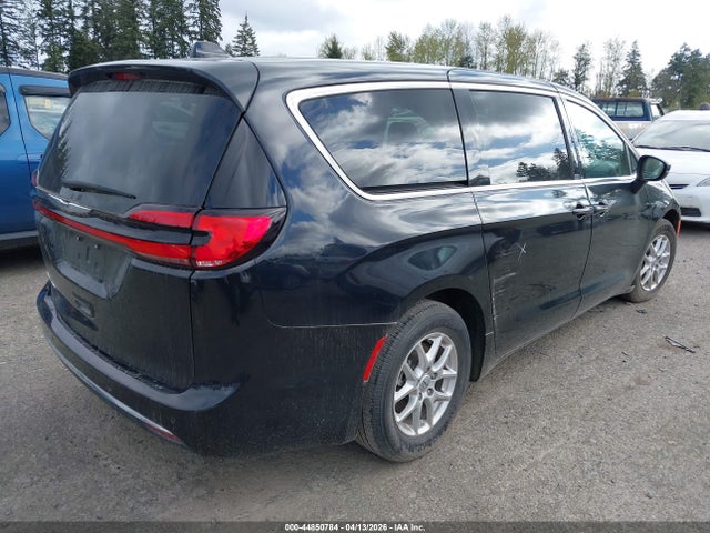 2023 CHRYSLER PACIFICA 2C4RC1BG8PR631948 Photo 3