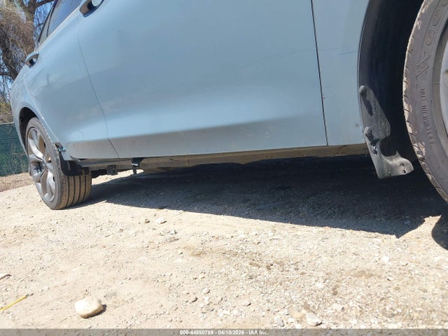 2015 Chrysler 200 S მანქანა იყიდება აუქციონზე, vin: 1C3CCCDG0FN636463, აუქციონის ნომერი: 44850789