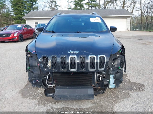 44850804 :رقم المزاد ، 1C4PJLCB6GW264891 vin ، 2016 Jeep Cherokee Latitude مزاد بيع