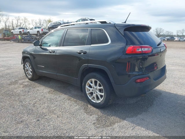 44850804 :رقم المزاد ، 1C4PJLCB6GW264891 vin ، 2016 Jeep Cherokee Latitude مزاد بيع