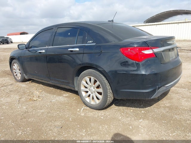 2014 CHRYSLER 200 1C3CCBCG6EN156261 Photo 2