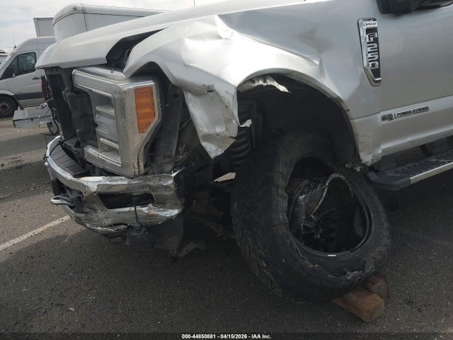 1FT7W2BT6KED64770 Ford F-250 Lariat