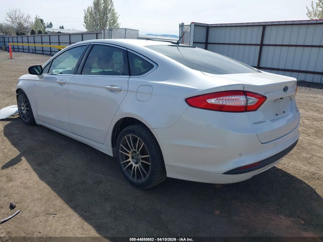 3FA6P0HD8FR115294 Ford FUSION SE