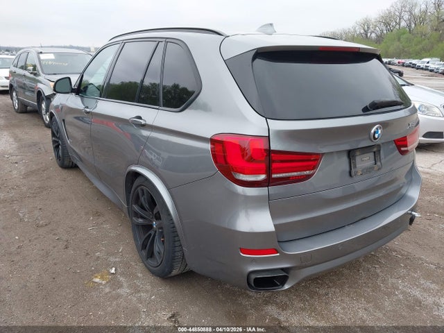 2017 BMW X5 5UXKR6C33H0J85372 Photo 2
