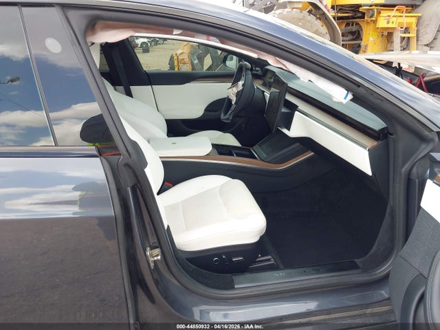 Aukcja sprzedaży 2022 Tesla Model S Dual Motor All-wheel Drive, vin: 5YJSA1E57NF488193, numer aukcji: 44850932