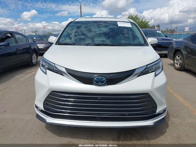 5TDZRKEC7MS009776 Toyota Sienna Limited