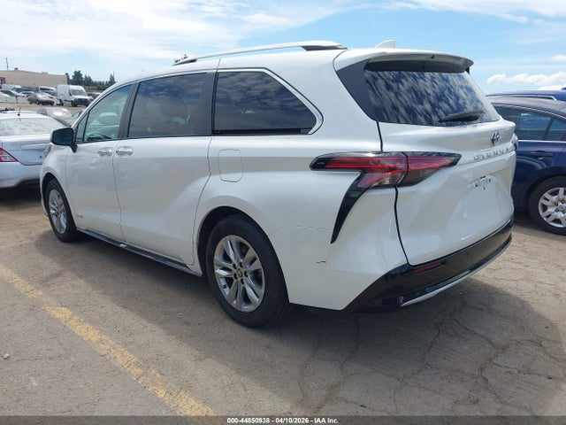 5TDZRKEC7MS009776 Toyota Sienna Limited