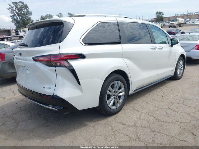 5TDZRKEC7MS009776 Toyota Sienna Limited
