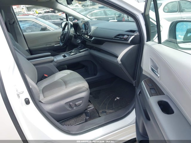 5TDZRKEC7MS009776 Toyota Sienna Limited