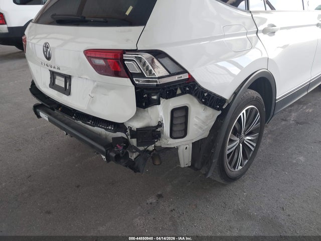 2024 Volkswagen Tiguan 2.0t Wolfsburg Edition მანქანა იყიდება აუქციონზე, vin: 3VV6B7AXXRM228074, აუქციონის ნომერი: 44850940