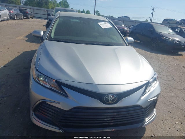 44850985 :رقم المزاد ، 4T1C11AK1PU835412 vin ، 2023 Toyota Camry Le مزاد بيع